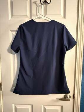COZYFIT Women's Navy Blue V-Neck Short Sleeve Scrub Top M
